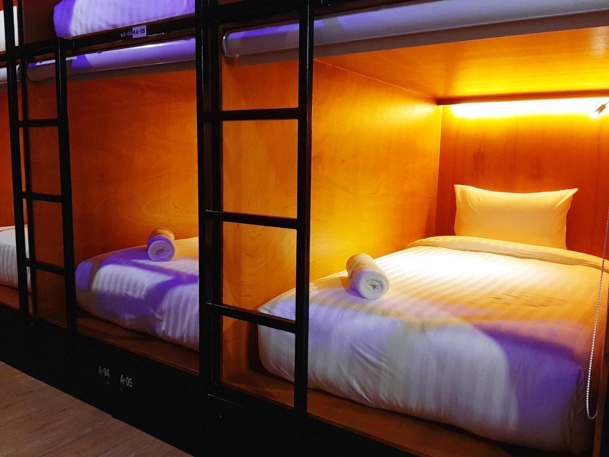 Gn Capsule Hostel Patong 外观 照片